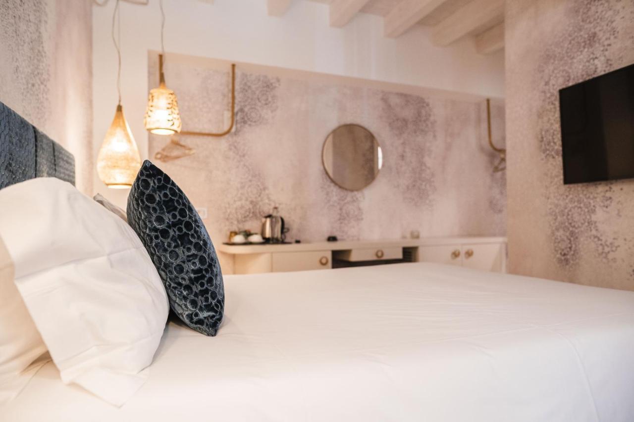 Luxury Suites Rocopom - Lake Front Malgrate Kültér fotó
